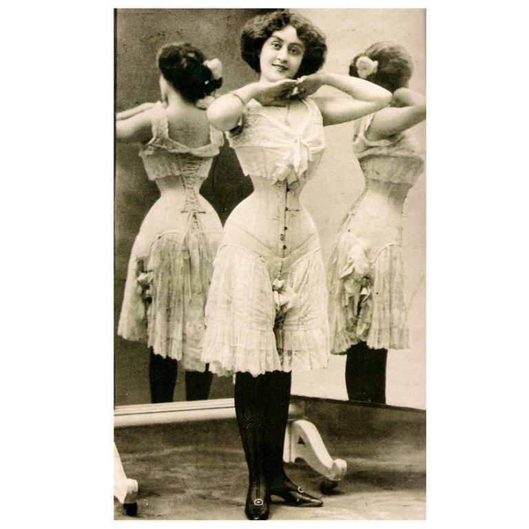 1890s - 1900s Womens Undergarments